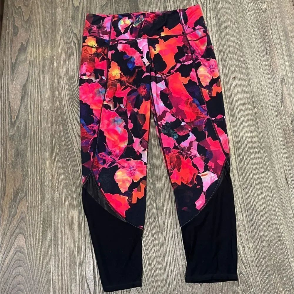 Athleta Mystique Chaturanga MeshโCapri Leggings High Rise Multicolor Size LT